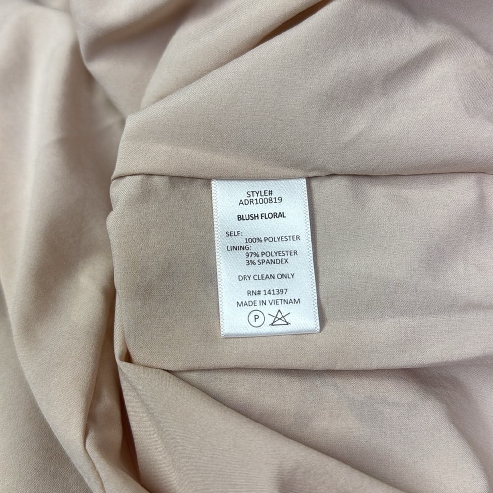 ASTR the Label Long Sleeve Ruched Floral Midi Dress | Blush Floral | sz M | EUC - Picture 16 of 16